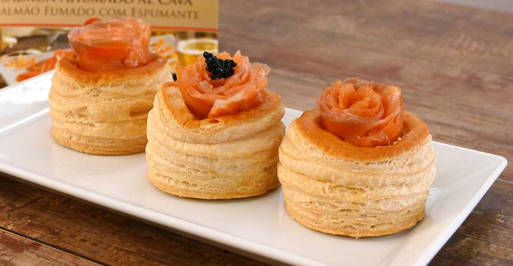 Volovanes de salmon&nbsp;ahumado